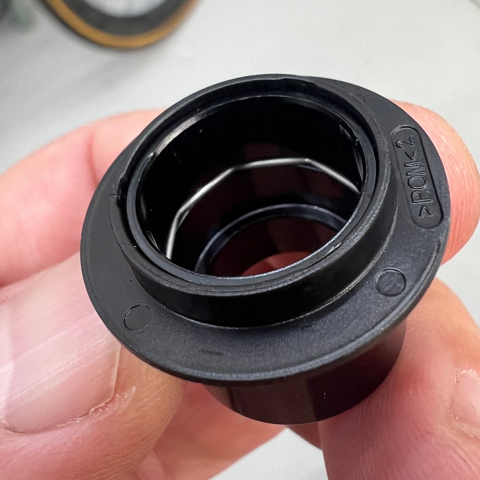 Mavic V2510701 Rear hub adapter with removable flange