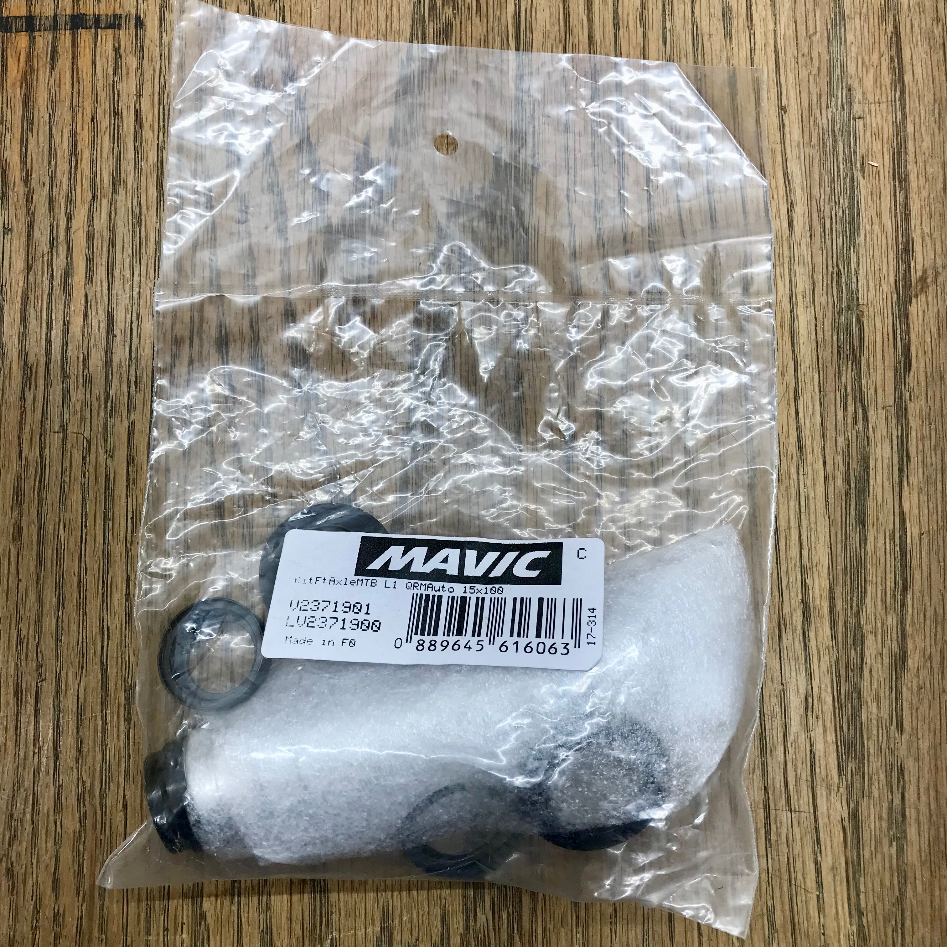 Mavic Front Axle MTB QRM Auto Axle 15x100mm - V2371901 - RogueMechanic