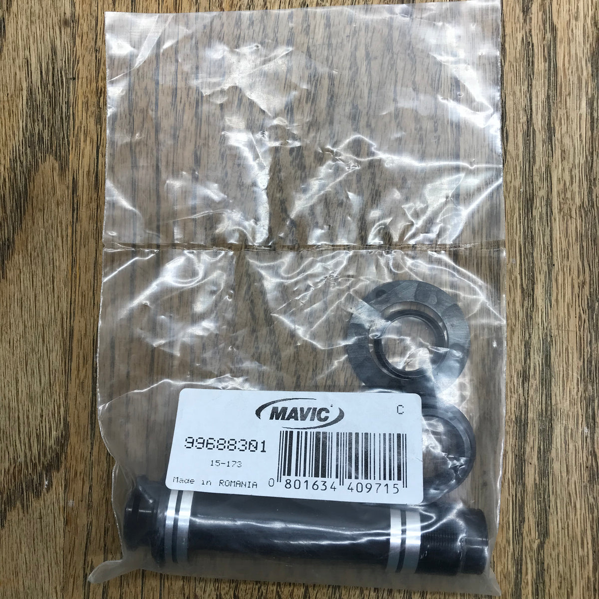 Mavic Front Axle for CenterLock (2012+) - 99688301 - RogueMechanic
