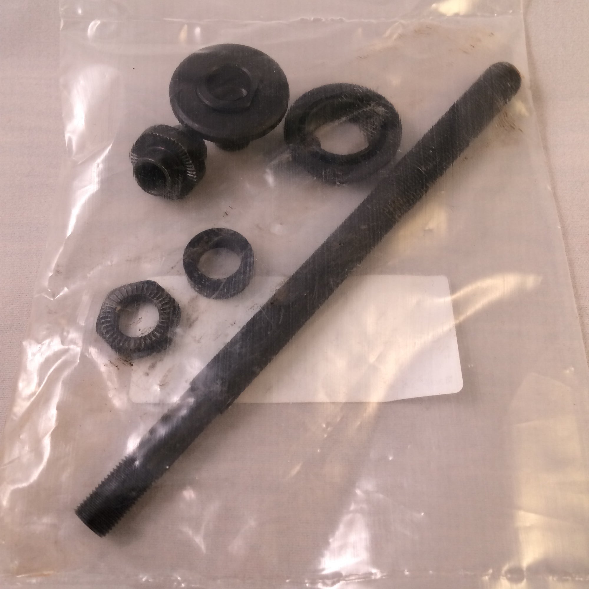 Mavic MTB Disc QRM Rear Axle - 32348001